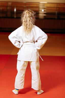 Photo http://static.kintayo.com/images/karate/kids/Karate_girl_240gsm_5.jpg