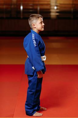 Photo https://static.kintayo.com/images/judo/kids/450/Blue/Judo_boy_blue_450gsm_5.jpg