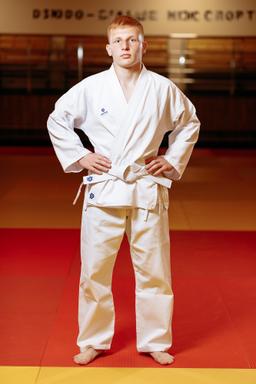Photo https://static.kintayo.com/images/karate/adults/Karate_man_240gsm_1.jpg