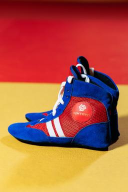 Photo https://static.kintayo.com/images/sambo/sambetky/Sambo_shoes_1.jpg