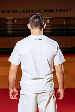 Photo https://static.kintayo.com/images/t-shirts/adults/kano/Kano_white_3.jpg