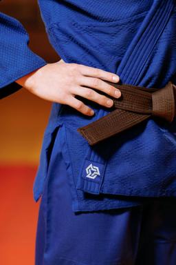 Photo http://static.kintayo.com/images/judo/adults/450/Blue/man_blue_450gsm_5.jpg
