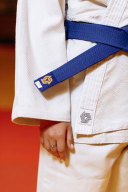 Photo http://static.kintayo.com/images/judo/adults/450/White/woman_white_450gsm_6.jpg
