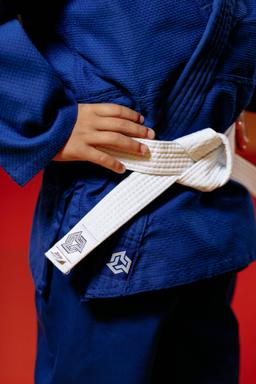 Photo http://static.kintayo.com/images/judo/kids/350/Blue/Judo_boy_blue_350gsm_4.jpg
