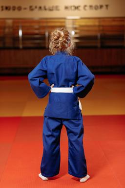 Photo http://static.kintayo.com/images/judo/kids/350/Blue/Judo_girl_blue_350gsm_6.jpg