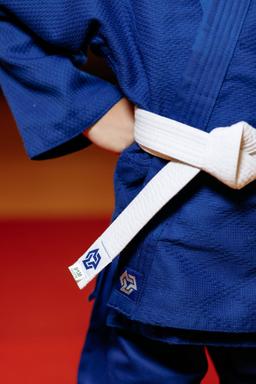 Photo http://static.kintayo.com/images/judo/kids/450/Blue/Judo_girl_blue_450gsm_4.jpg