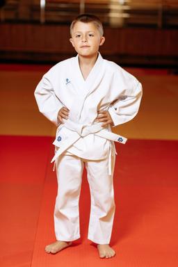 Photo http://static.kintayo.com/images/karate/kids/Karate_boy_240gsm_1.jpg