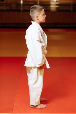 Photo http://static.kintayo.com/images/karate/kids/Karate_boy_240gsm_4.jpg