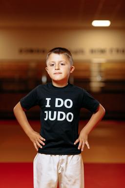 Photo http://static.kintayo.com/images/t-shirts/kids/i_do_judo/Black_do_judo_1.jpg